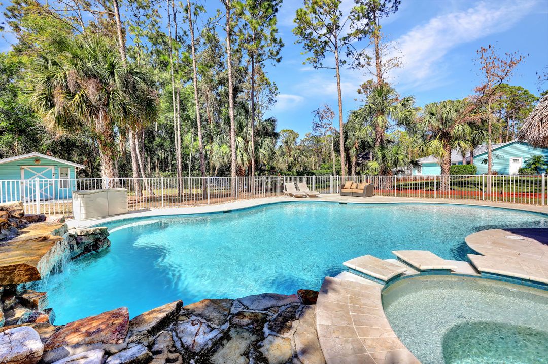 5940 Golden Oaks Ln, Naples, FL 34119