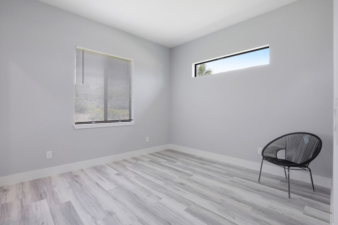 3400 W Gator Cir, Cape Coral, FL 33909