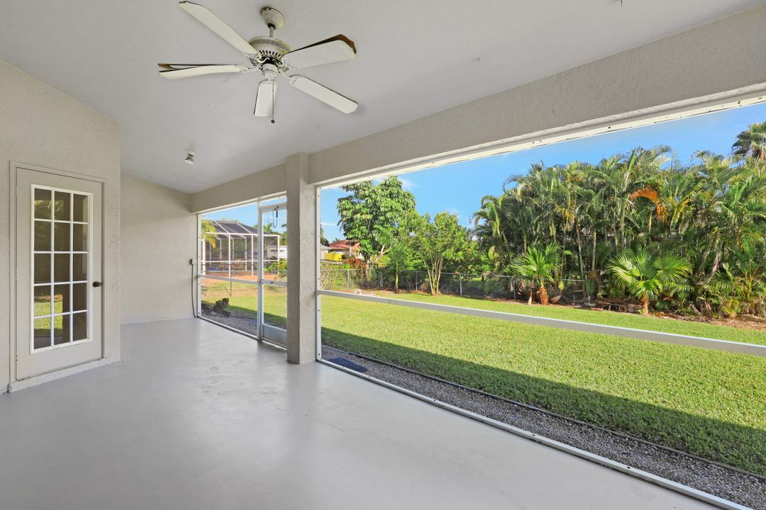 1923 SW 48th Ln, Cape Coral, FL 33914