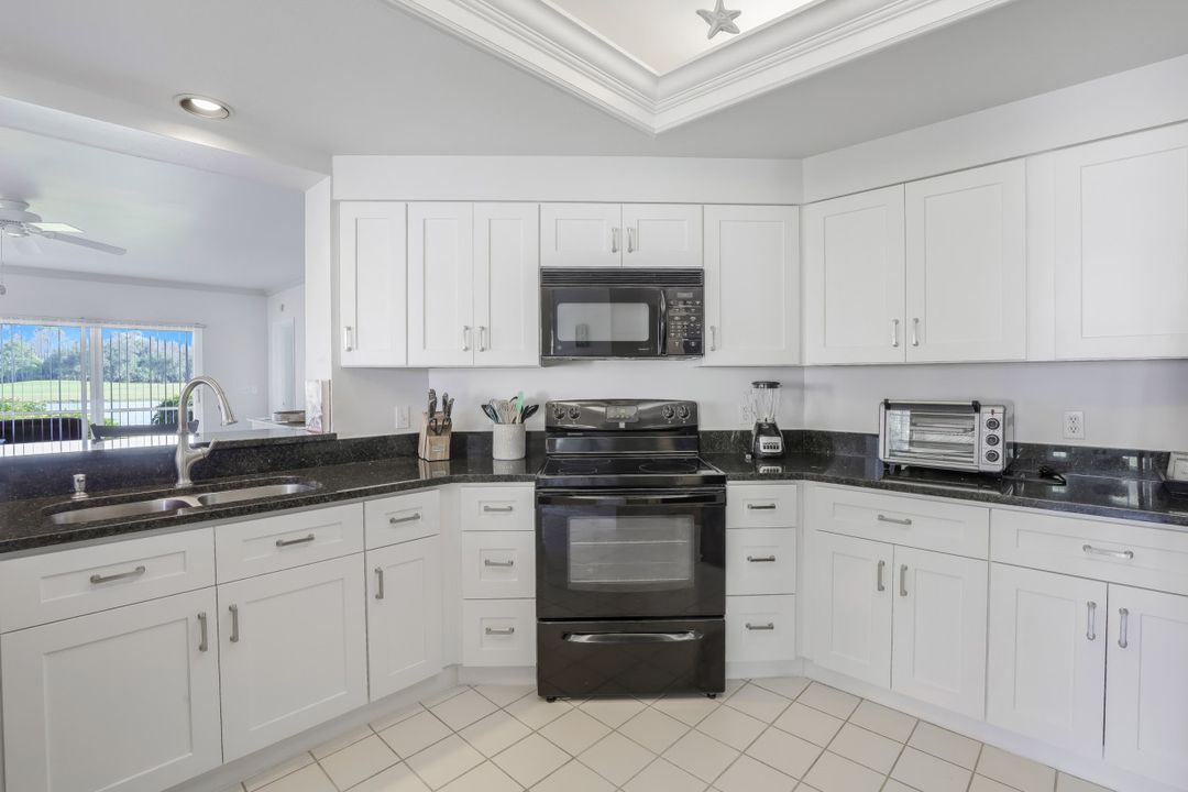 6260 Bellerive Ave #4-404, Naples, FL 34119