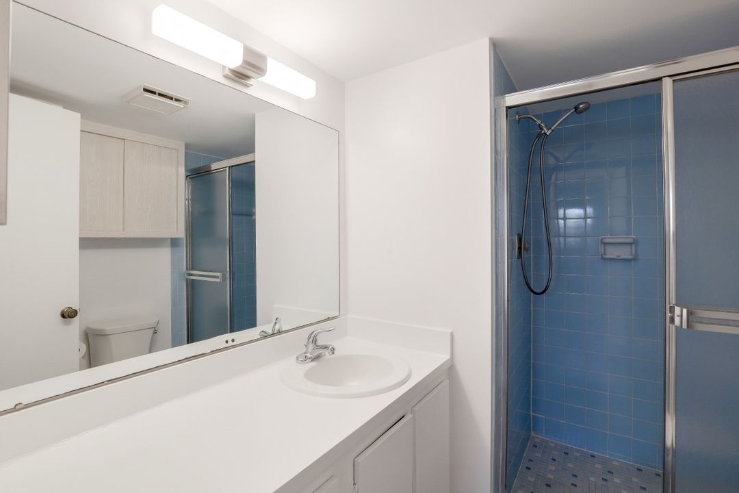 200 Turtle Lake Ct #303, Naples, FL 34105