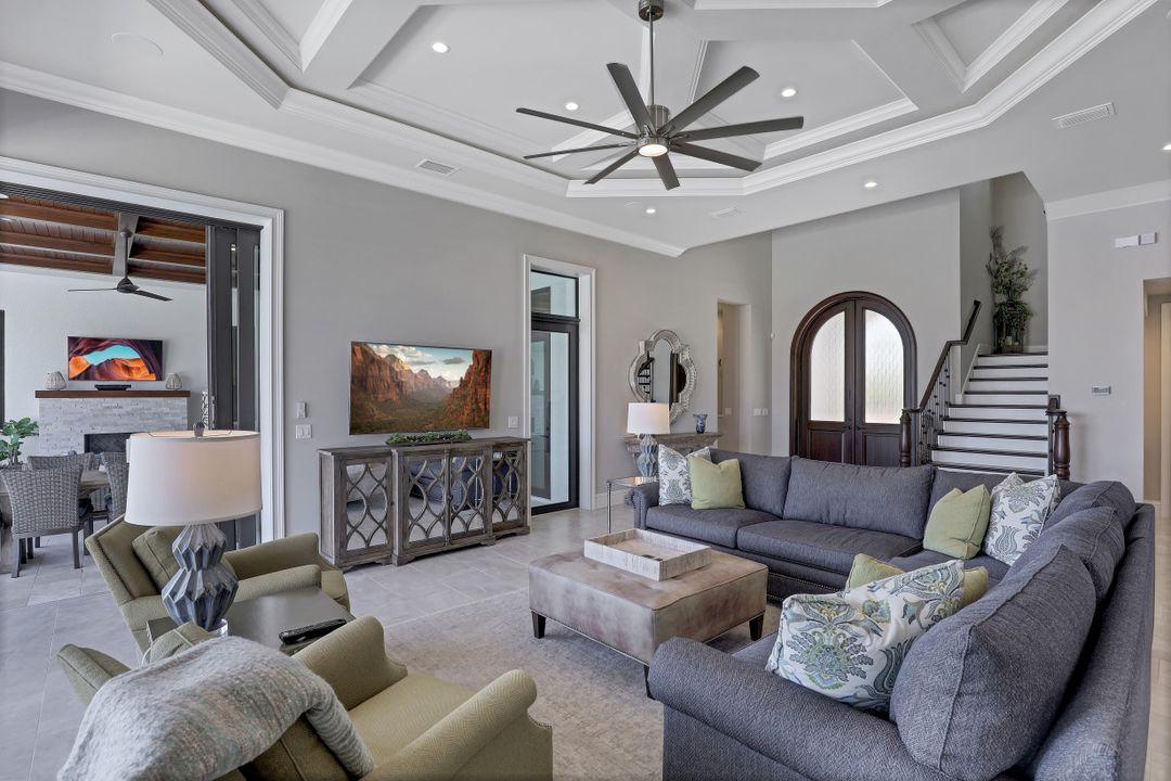 961 Snowberry Ct, Marco Island, FL 34145