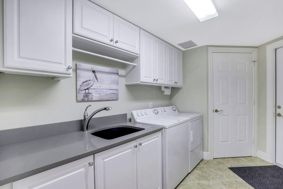 9057 Cherry Oaks Tr #102, Naples, FL 34114