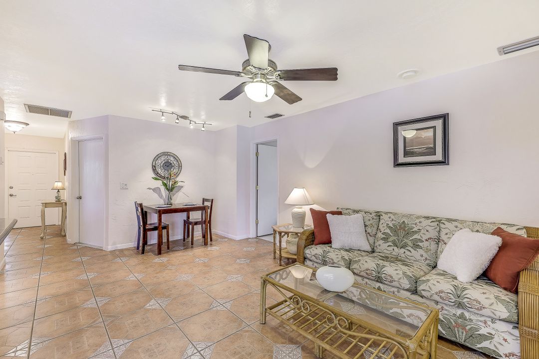 2002 SE 6th Ave, Cape Coral, FL 33990