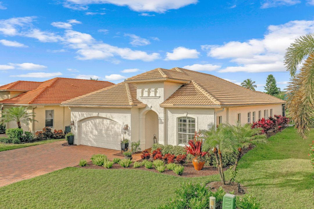 10801 Longshore Way E, Naples, FL 34119