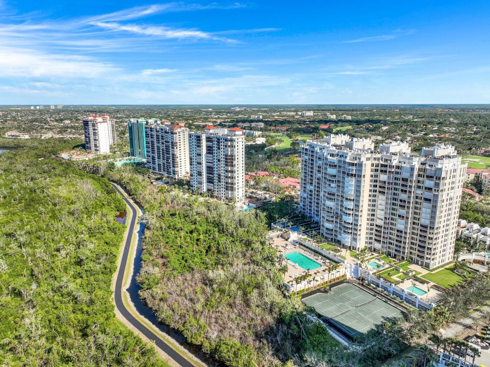 7117 Pelican Bay Blvd #1603, Naples, FL 34108