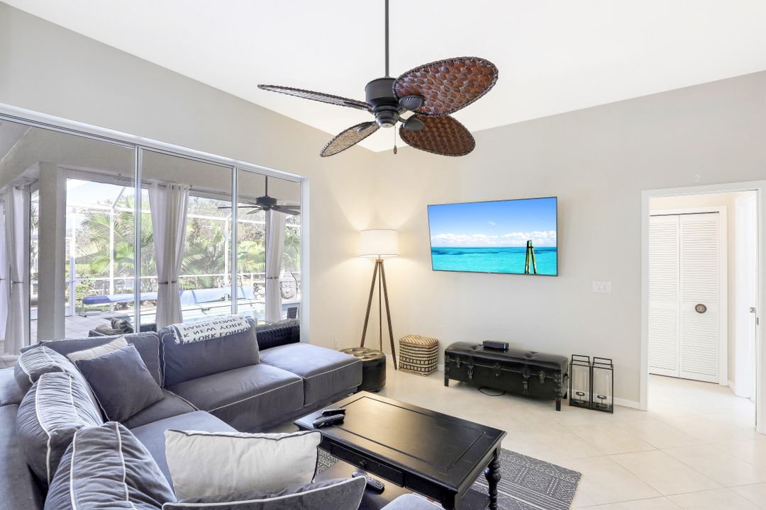 316 Lambton Ln, Naples, FL 34104