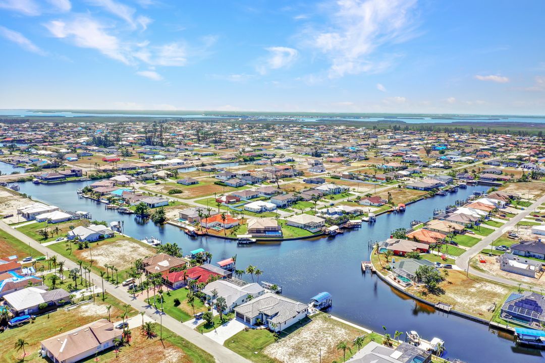 214 NW 32nd Pl, Cape Coral, FL 33993