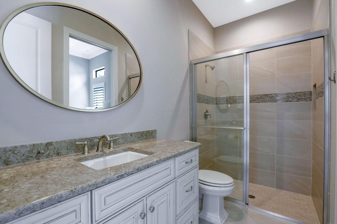 9067 Sorreno Ct, Naples, FL 34114