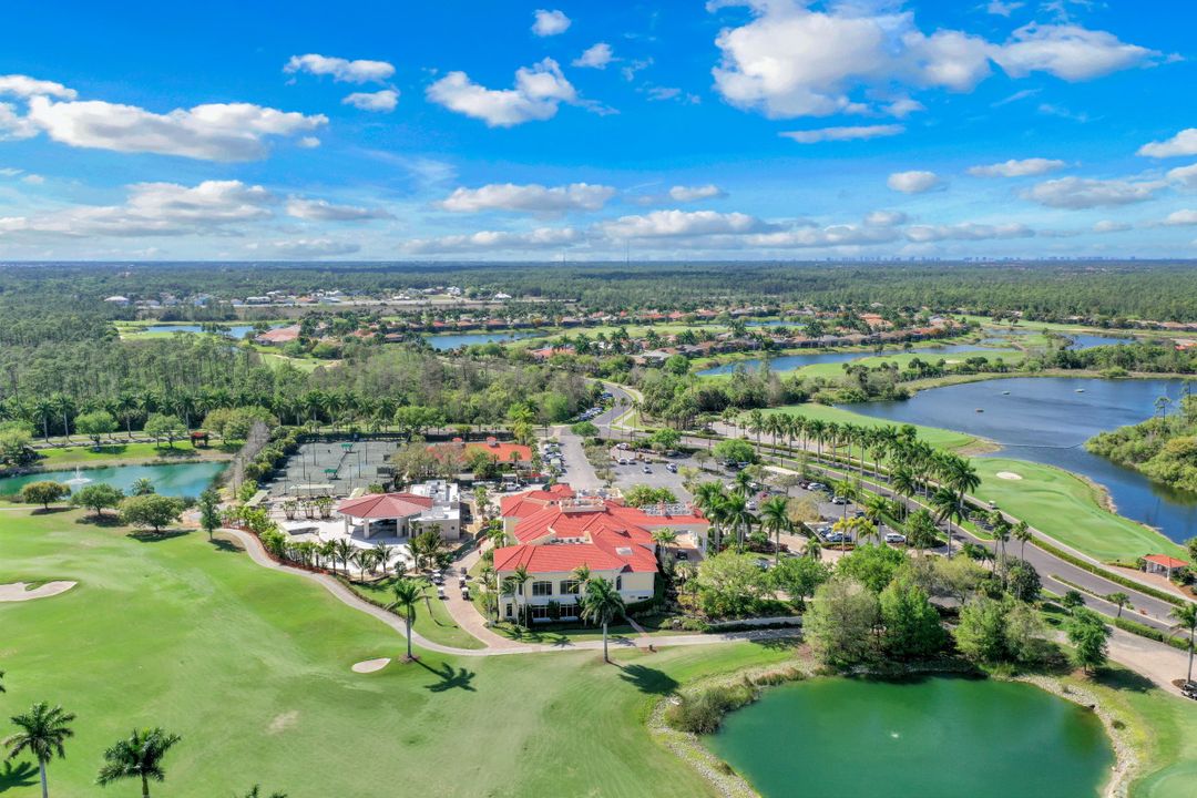 4810 Shinnecock Hills Ct, Naples, FL 34112