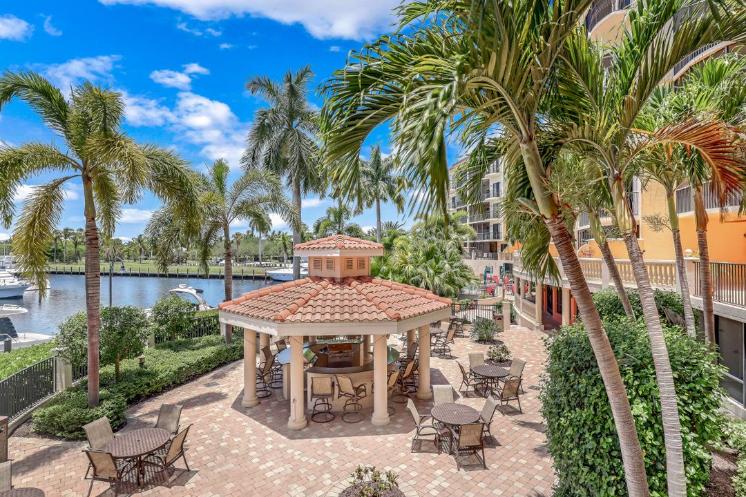 5706 Cape Harbour Dr #110, Cape Coral, FL 33914