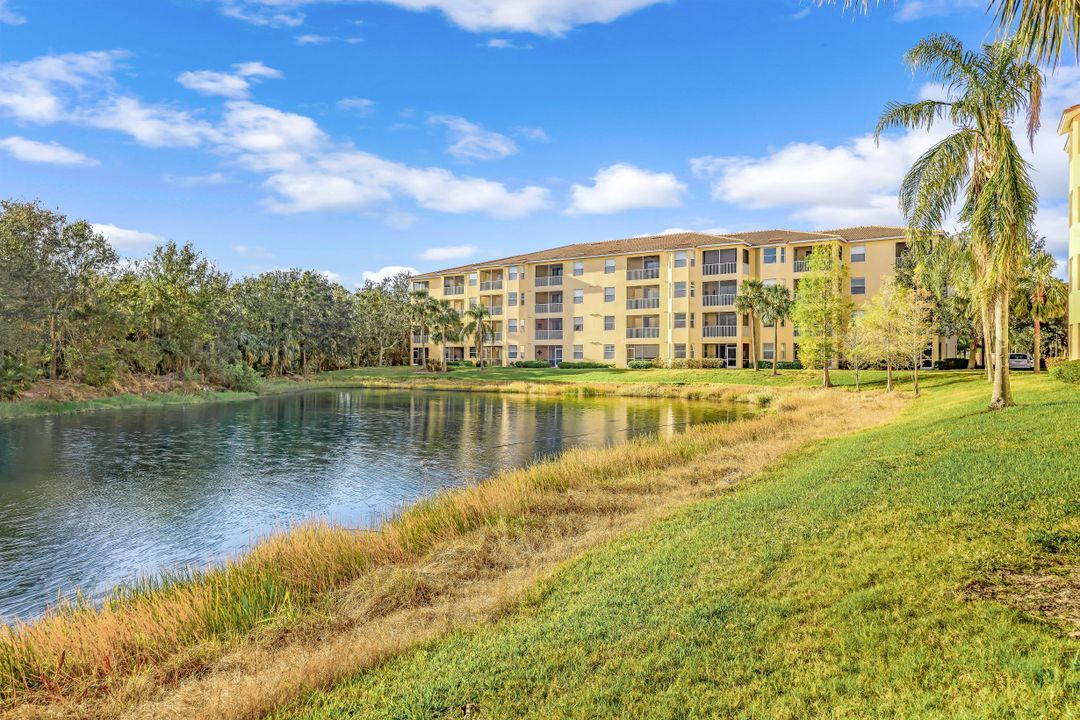 19760 Osprey Cove Blvd APT 127 #127, Fort Myers, FL 33967