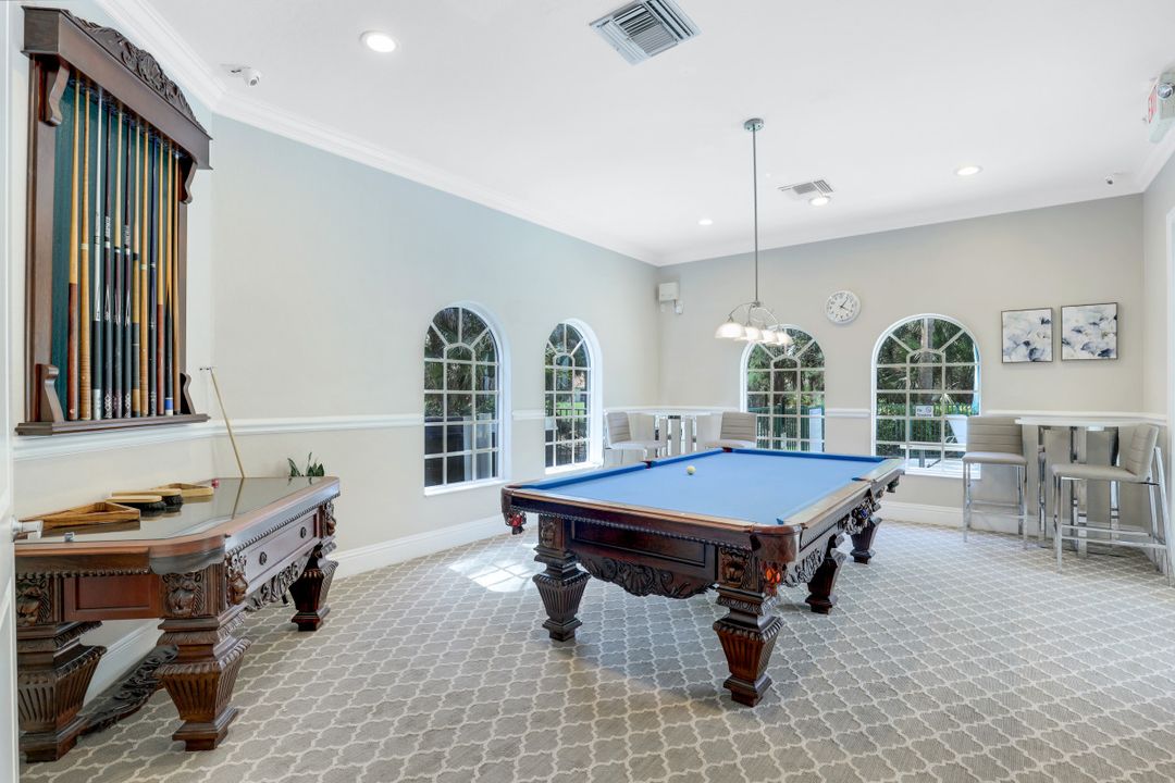 3738 Recreation Ln, Naples, FL 34116
