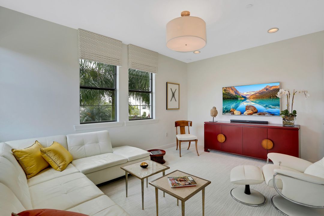 16390 Viansa Way #102, Naples, FL 34110