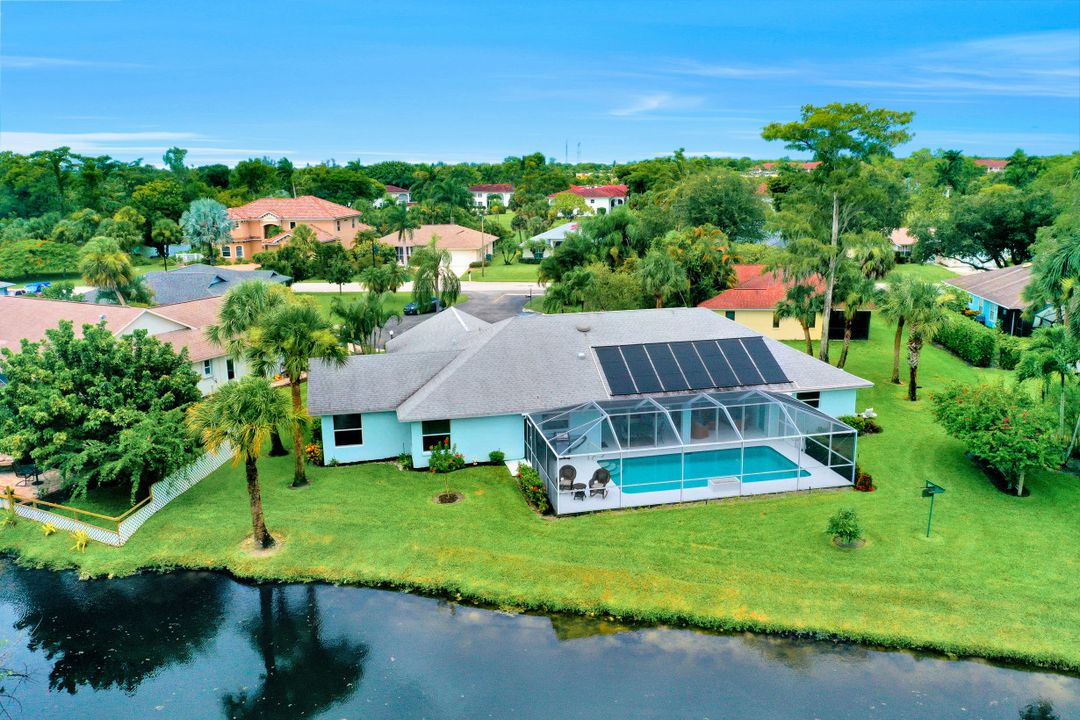 1223 Rosepetal Ln, Naples, FL 34105