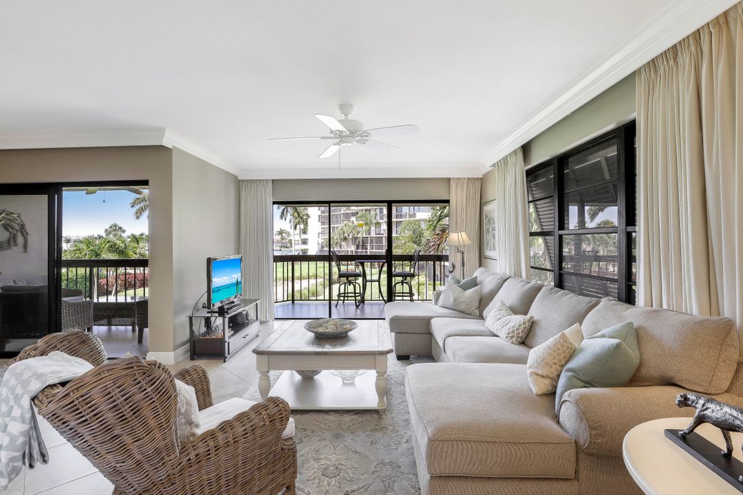 633 Seaview Ct #M-4, Marco Island, FL 34145