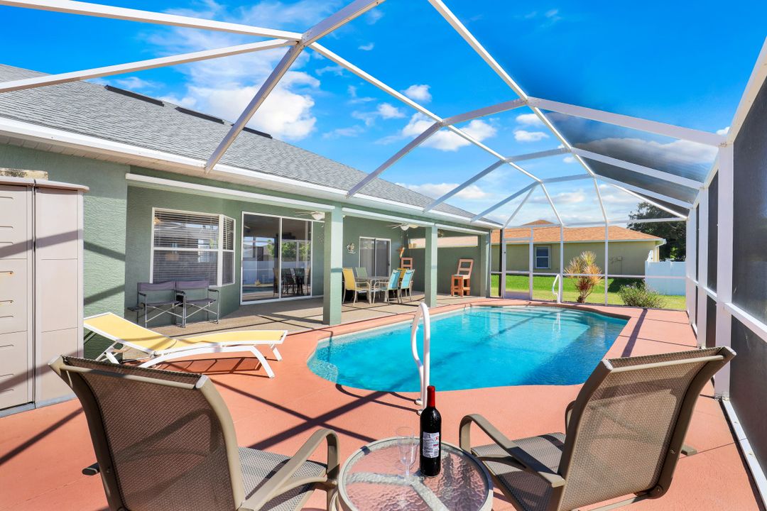 1403 SW 4th Ave, Cape Coral, FL 33991