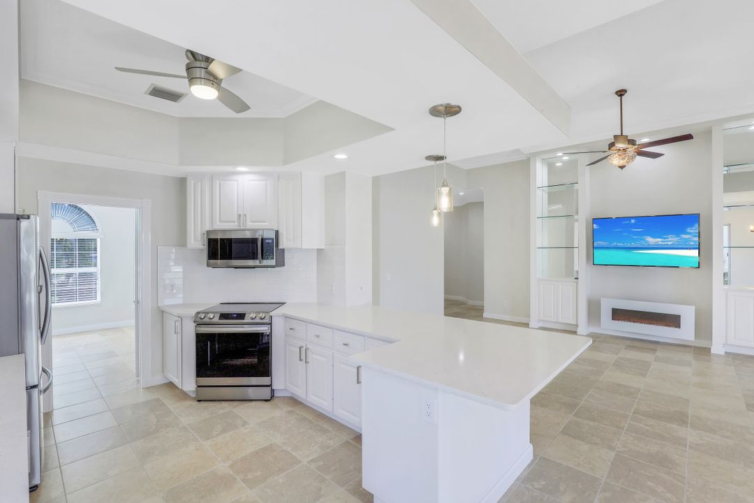 7759 Tommasi Ct, Naples, FL 34114