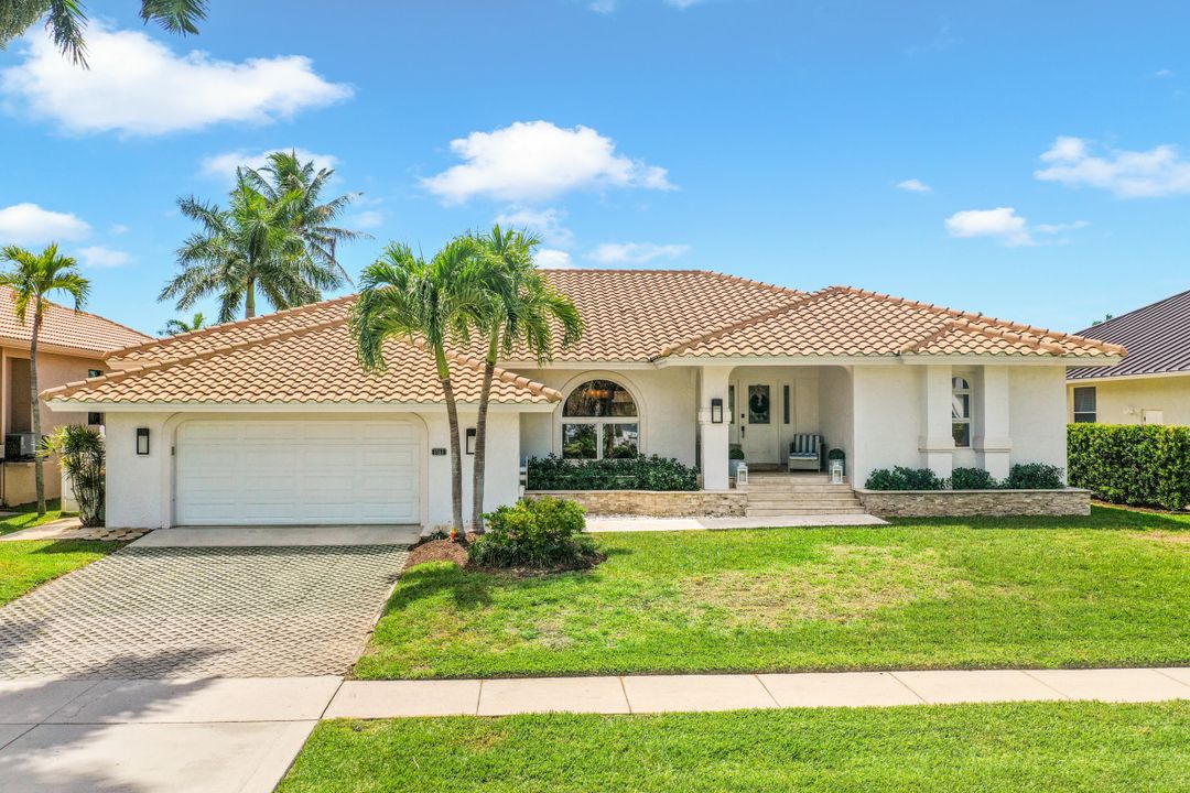 1161 Twin Oak Ct, Marco Island, FL 34145