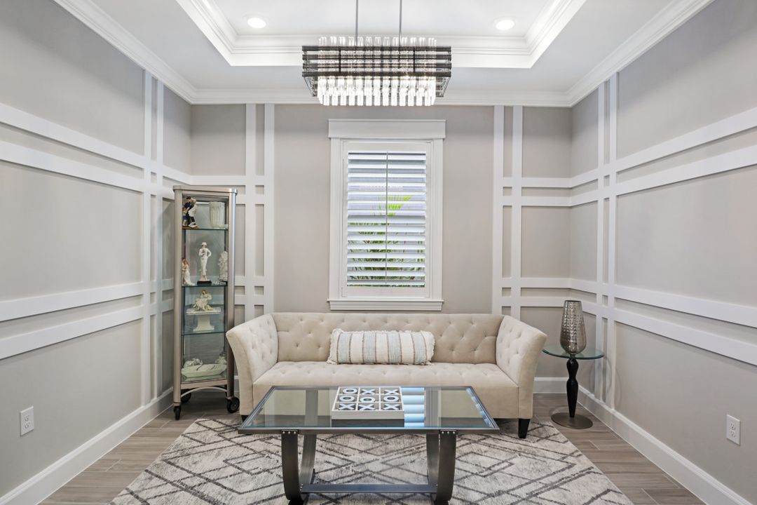 19617 Waterman Ct, Miromar Lakes, FL 33913