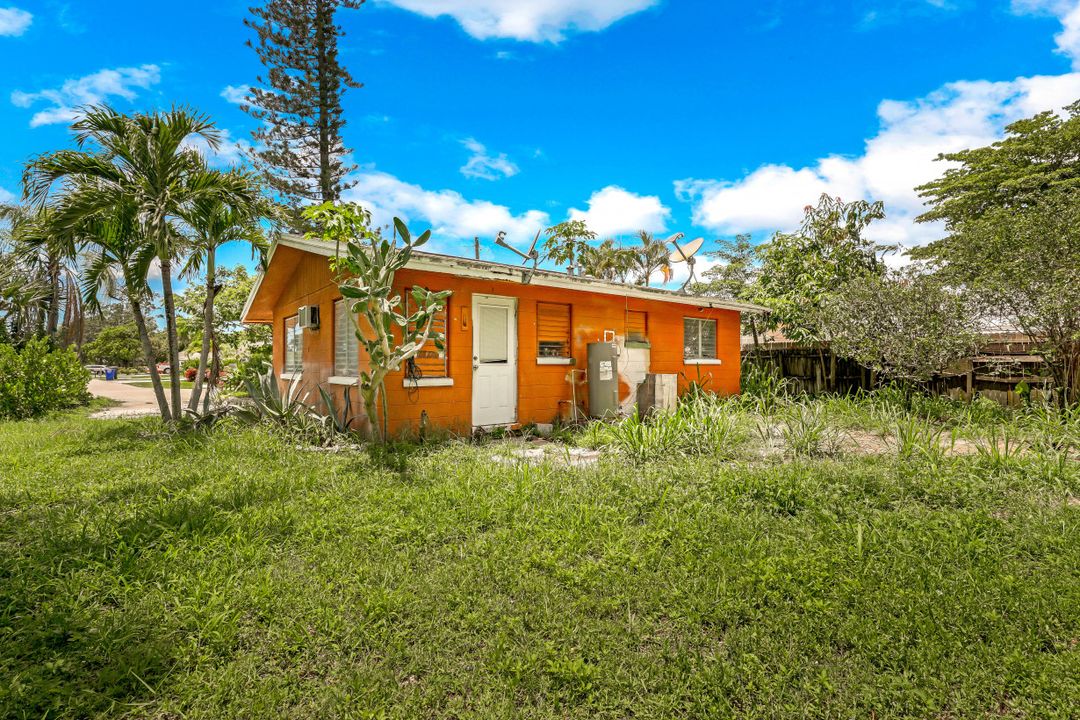 27767 New York St, Bonita Springs, FL 34135