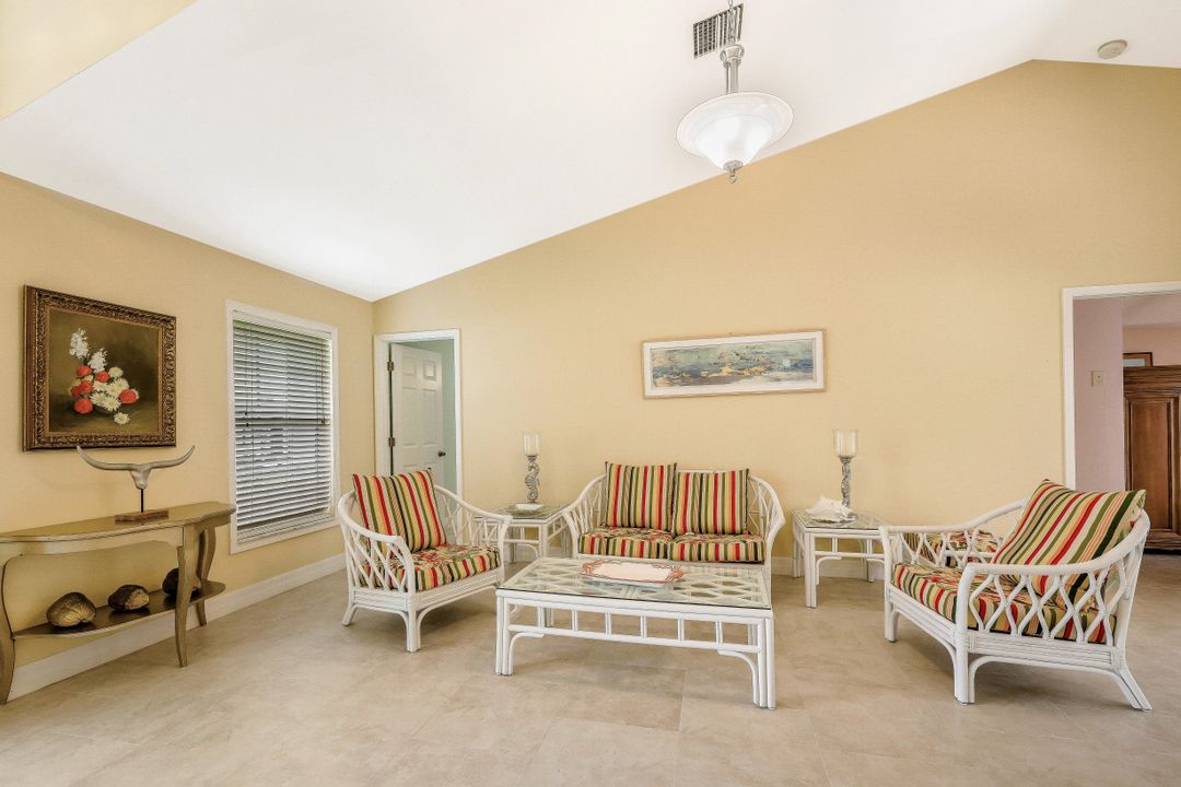 2310 SW 18th St, Cape Coral, FL 33991