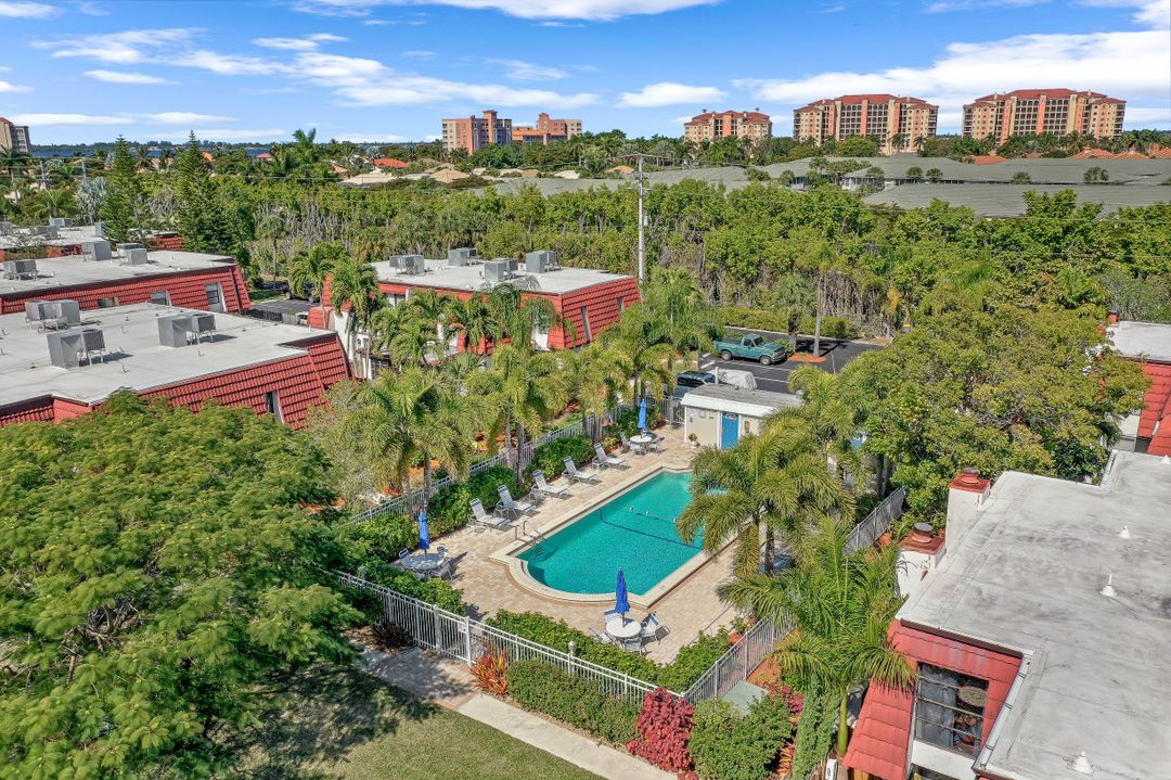 10931 Meadow Lark Cove Dr, Fort Myers, FL 33908