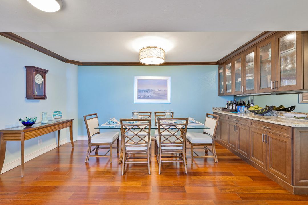 4041 Gulf Shore Blvd N #805 , Naples, FL 34103