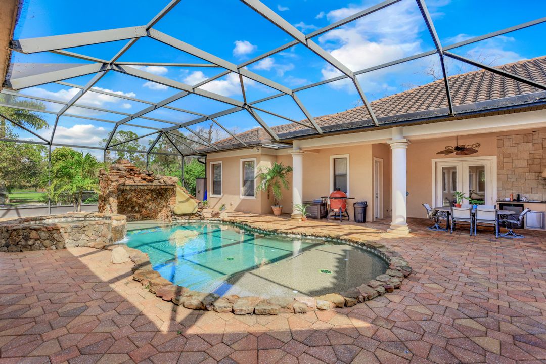 3645 7th Ave NW, Naples, FL 34120