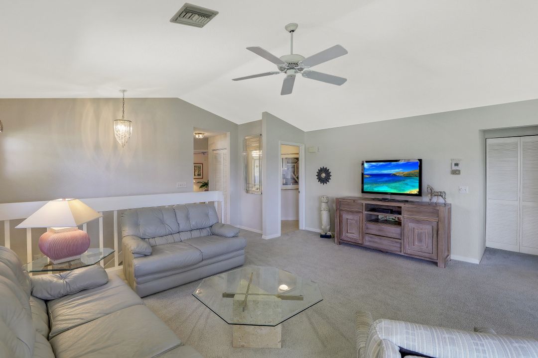 524 Woodshire Ln #E1, Naples, FL 34105