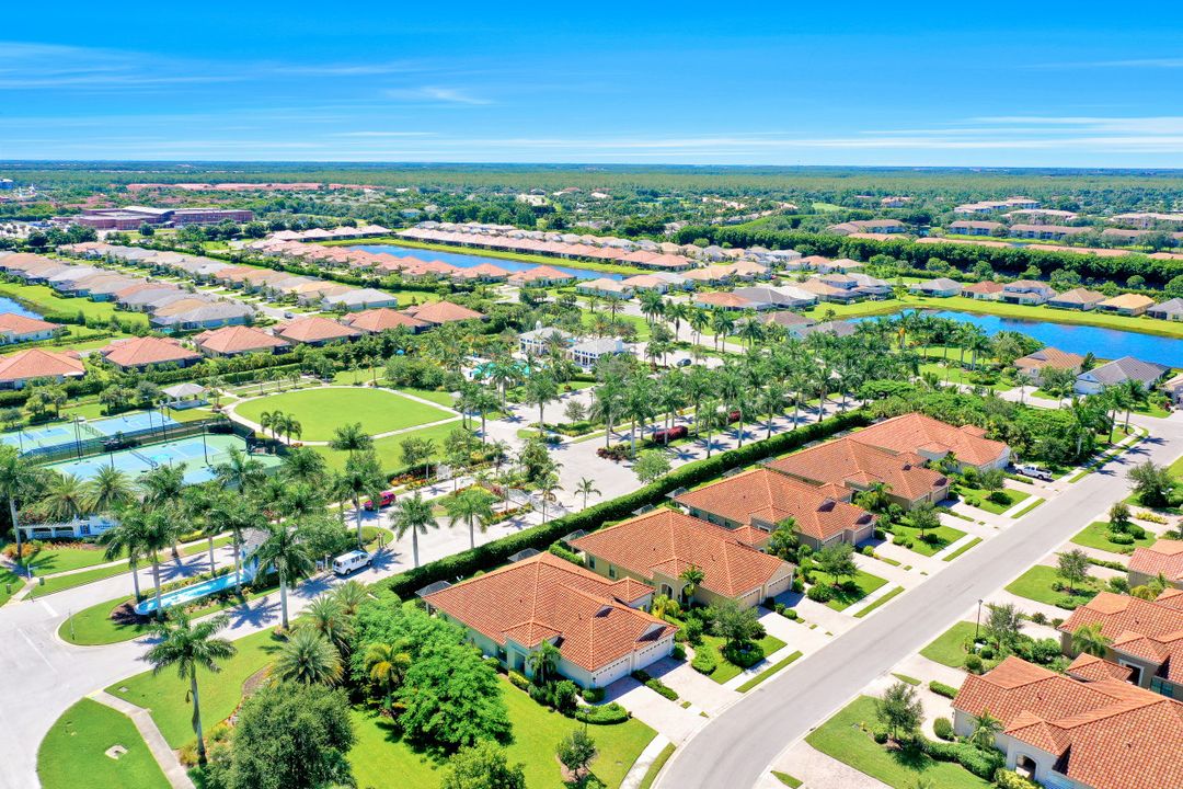 4441 Waterscape Ln, Fort Myers, FL 33966