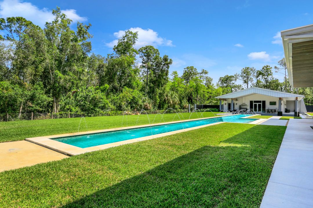 4441 5th Ave NW, Naples, FL 34119