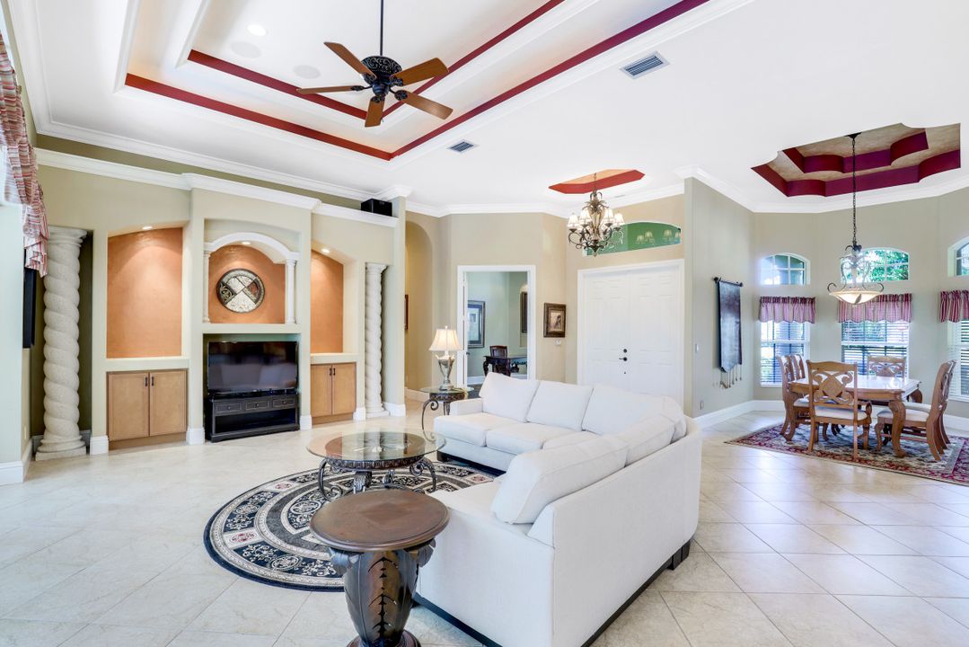 9772 Treasure Cay Ln, Bonita Springs, FL 34135