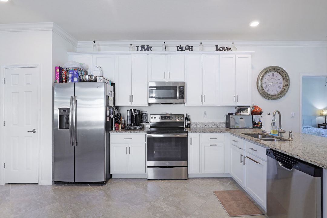 4152 Bisque Ln, Fort Myers, FL 33916