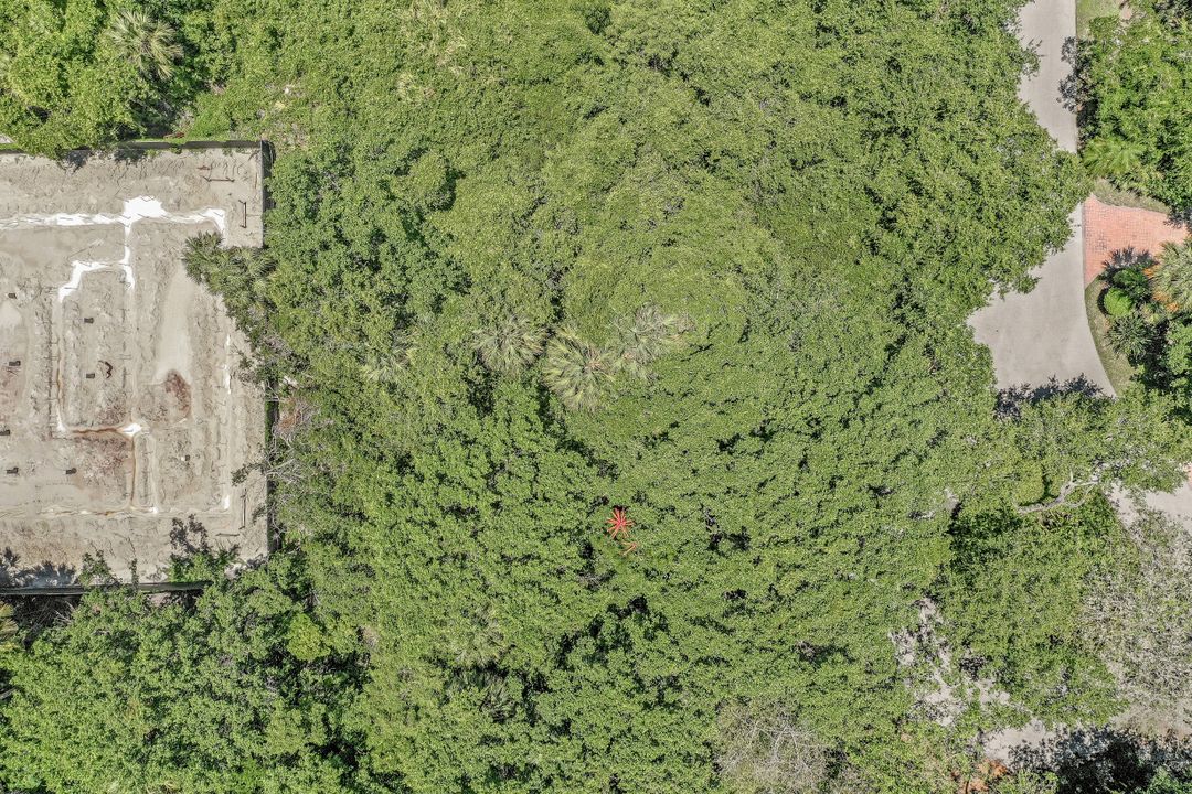 381 Gumbo Limbo Ln, Marco Island, FL 34145