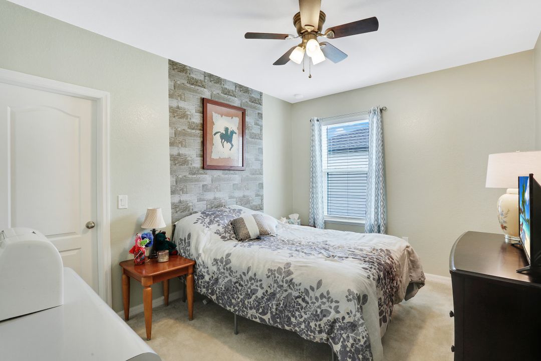 3405 NW 9th St, Cape Coral, FL 33993