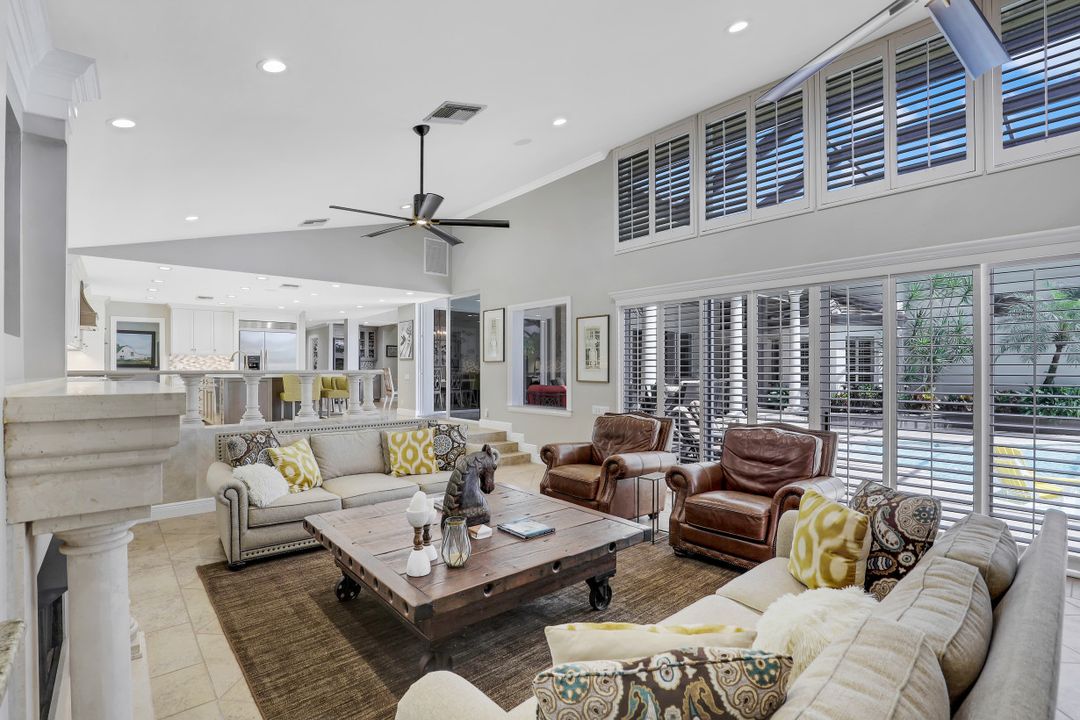 12911 Coco Plum Ln, Naples, FL 34119