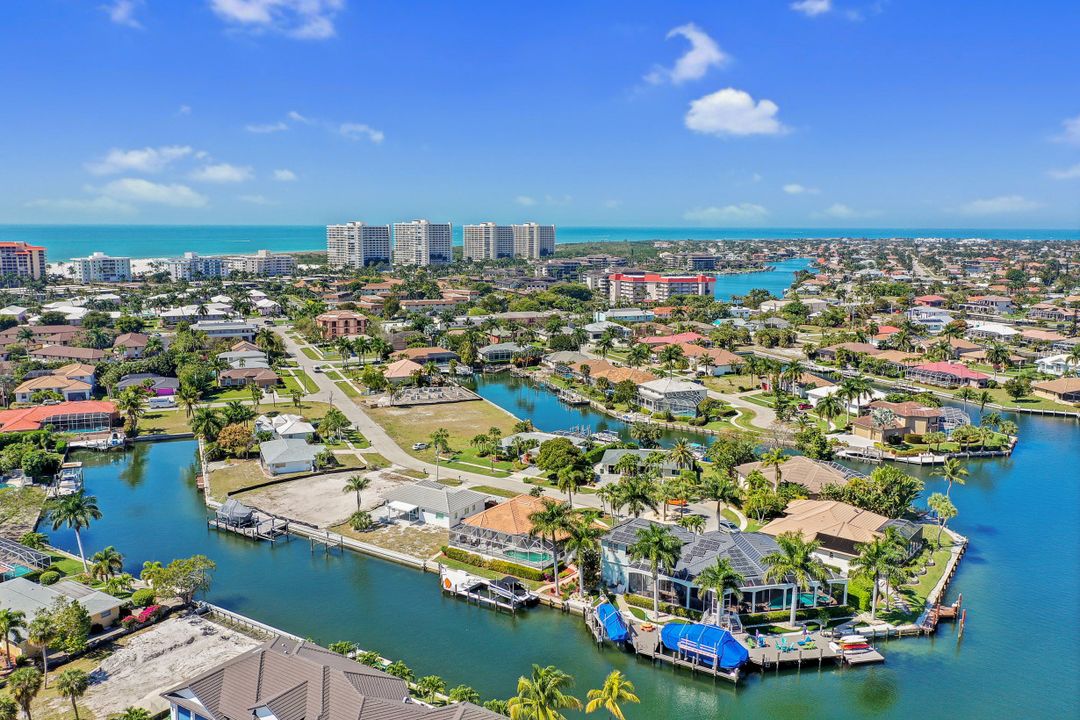 835 Saturn Ct, Marco Island, FL 34145