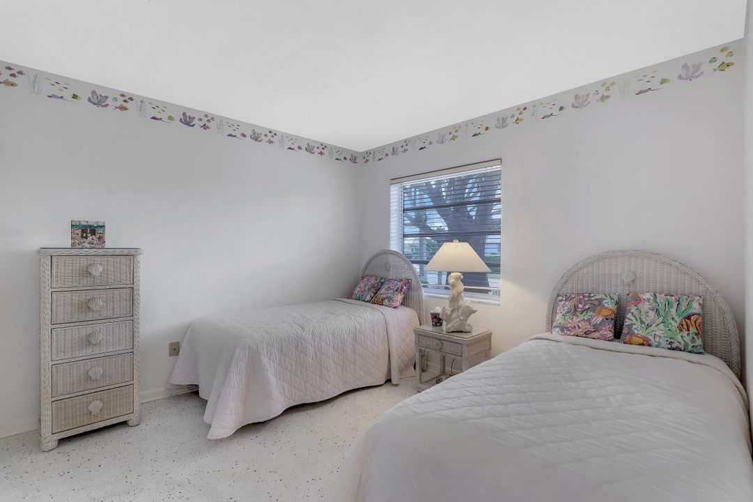 1211 Mulberry Ct, Marco Island, FL 34145