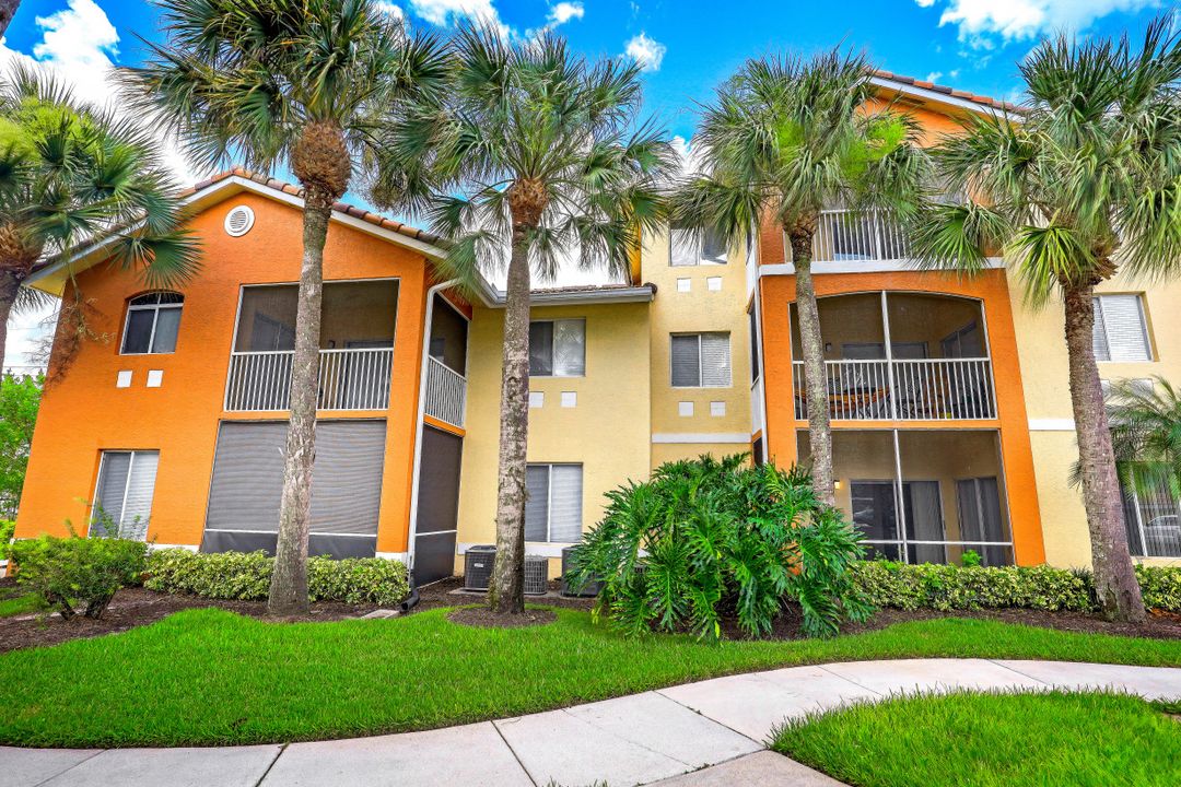 6481 Aragon Way  #101, Fort Myers, FL 33966