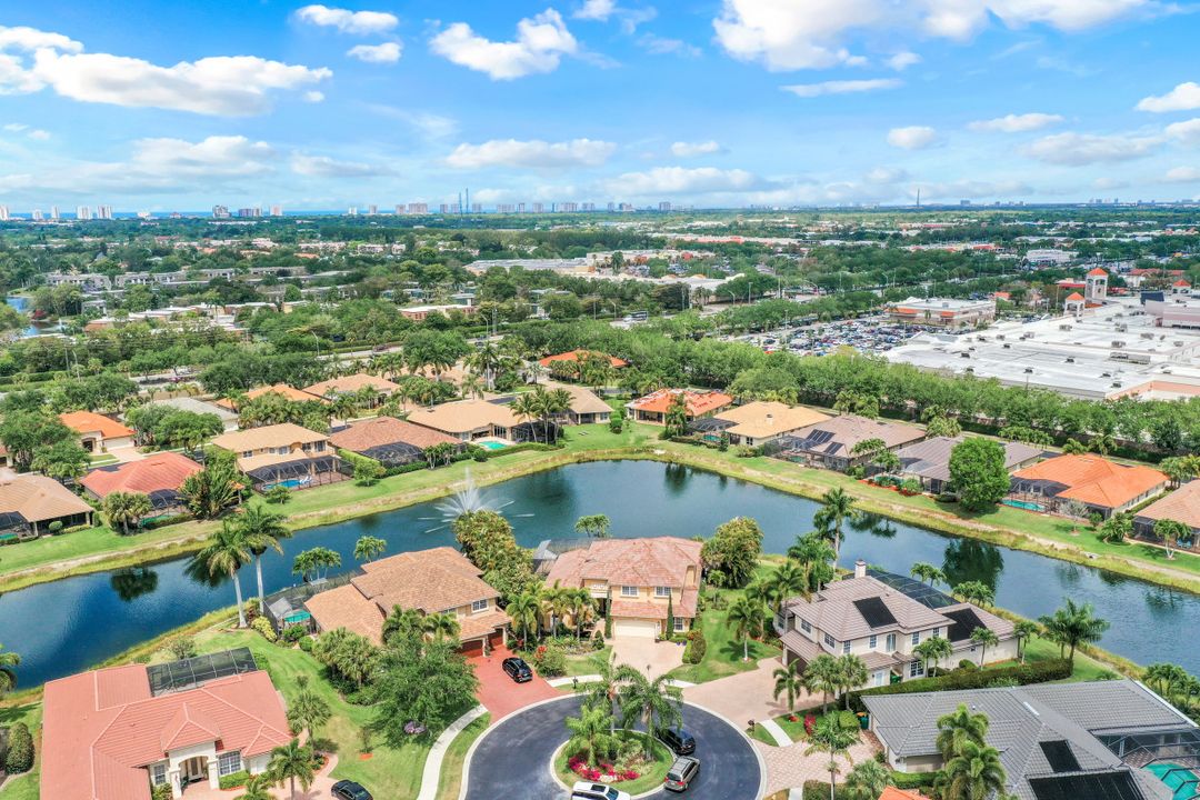 5119 Post Oak Ln, Naples, FL 34105