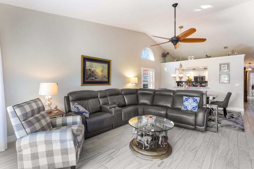 268 Melrose Pl, Naples, FL 34104