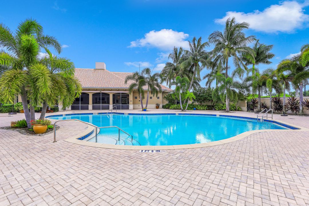 13450 Bridgeford Ave, Bonita Springs, FL 34135