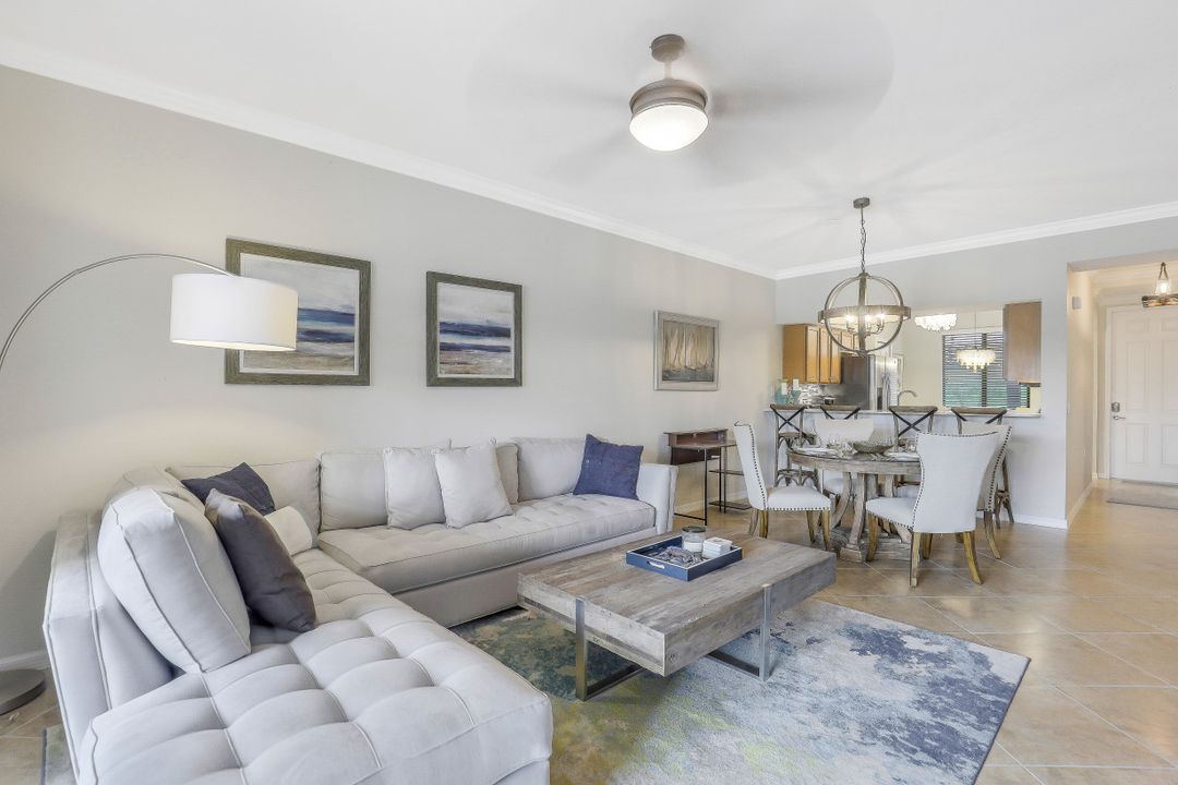 9727 Acqua Ct #415, Naples, FL 34113