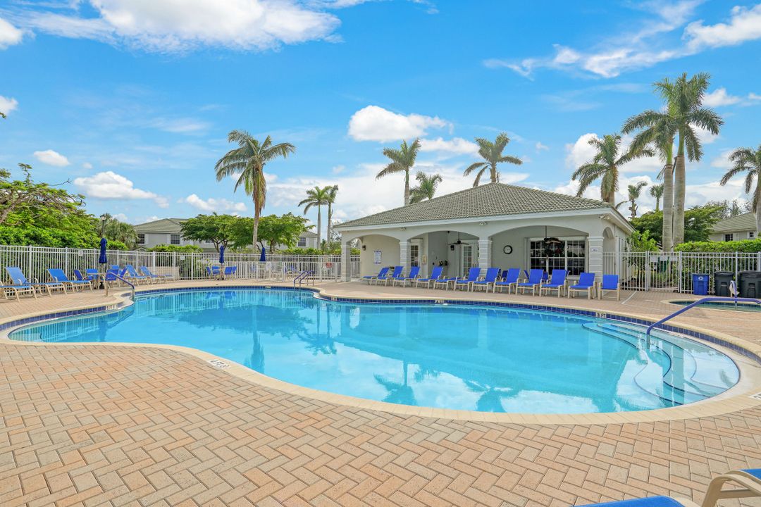 10063 Pacific Pines Ave, Fort Myers, FL 33966