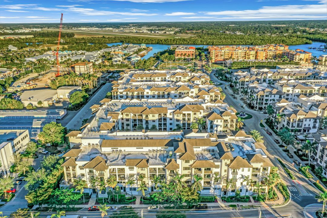 1035 3rd Ave S #105, Naples, FL 34102