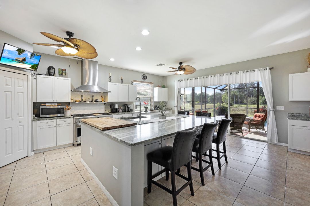 18251 Lynn Rd, North Fort Myers, FL 33917