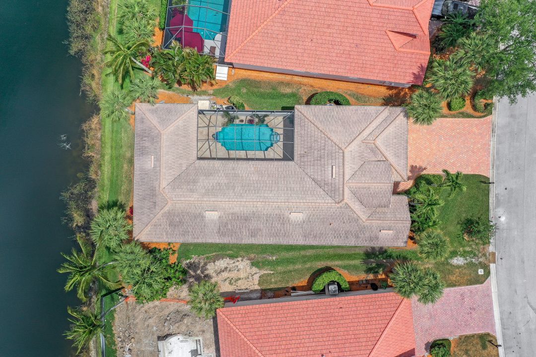 8902 Dartmoor Way, Fort Myers, FL 33908