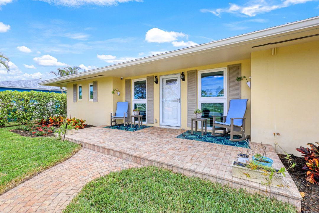 1181 Fourwinds Ave, Marco Island, FL 34145