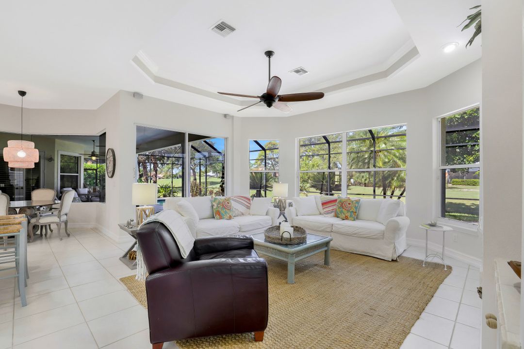 28416 Sombrero Dr, Bonita Springs, FL 34135